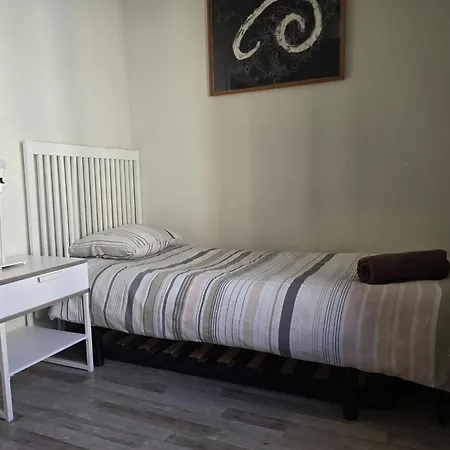 Little 3 Bedrooms Center Appartamento