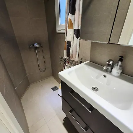 Apartment Little 3 Bedrooms Center *
