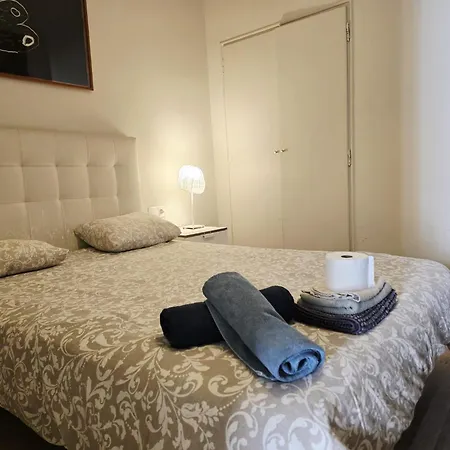 Little 3 Bedrooms Center Appartamento Barcellona