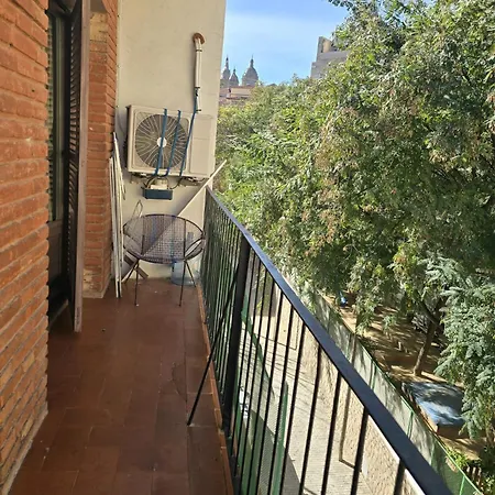 Little 3 Bedrooms Center * Barcelona